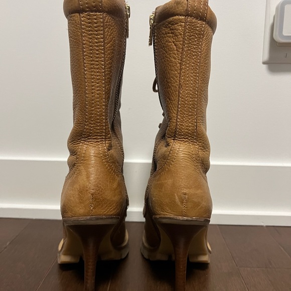Tory Burch Leather Boots size 7 - Picture 4 of 5